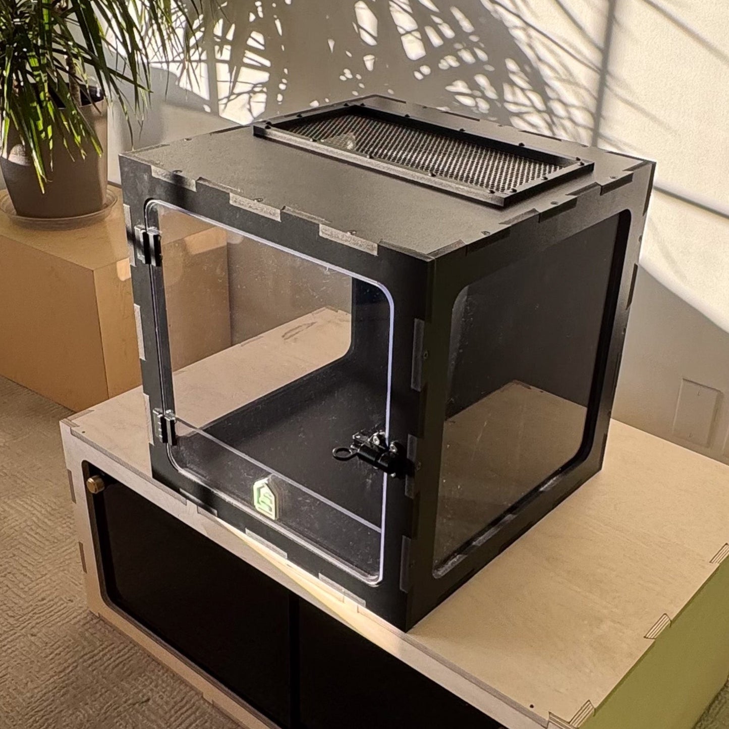18"x18"x18" - Swing Out or Down - XERO Cube (Non-Modular)